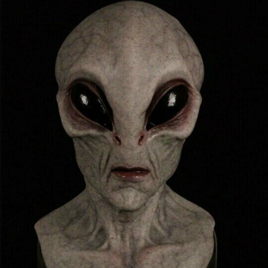 Realistic Alien Latex Mask – Full Head Silicone Sci-Fi Costume Prop for Halloween, Parties & Cosplay