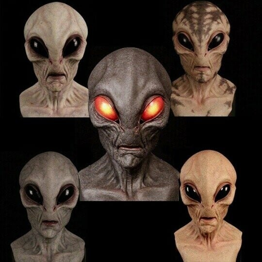 Realistic Alien Latex Mask – Full Head Silicone Sci-Fi Costume Prop for Halloween, Parties & Cosplay