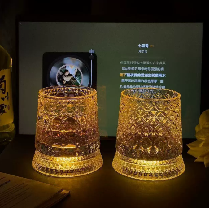 LED Light-Up Spinning Whiskey Glass with Base