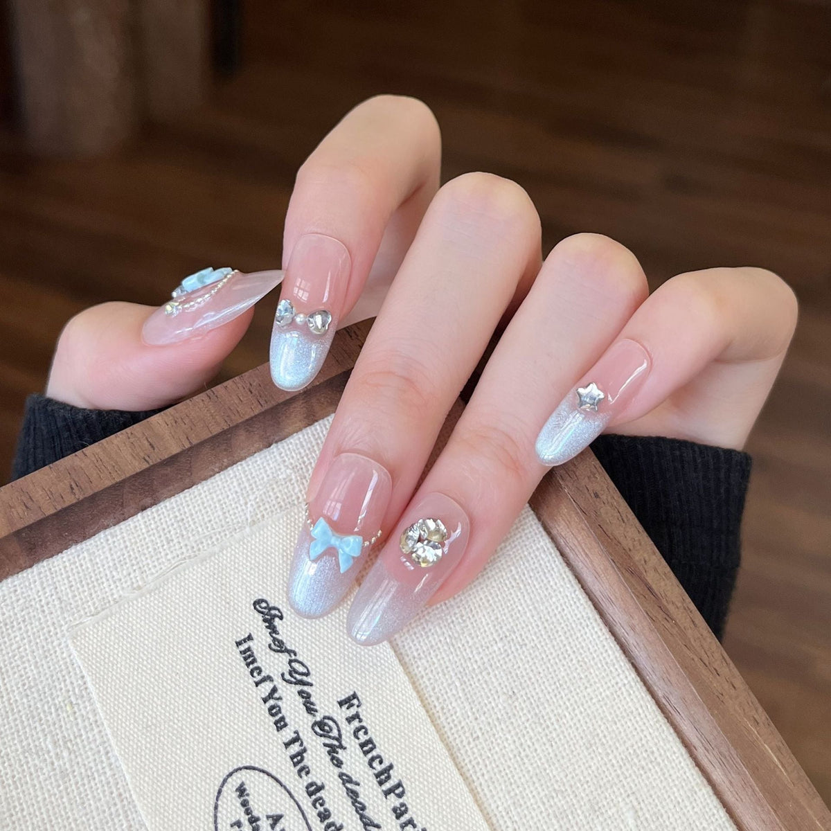 3D Embellished Press-On Nail Art Set zavevo