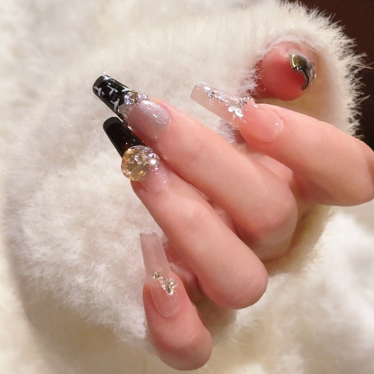 3D Embellished Press-On Nail Art Set zavevo