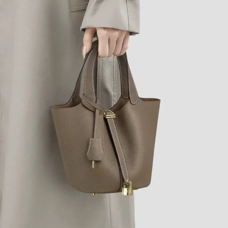 Padlock Bucket Tote | Freiburg