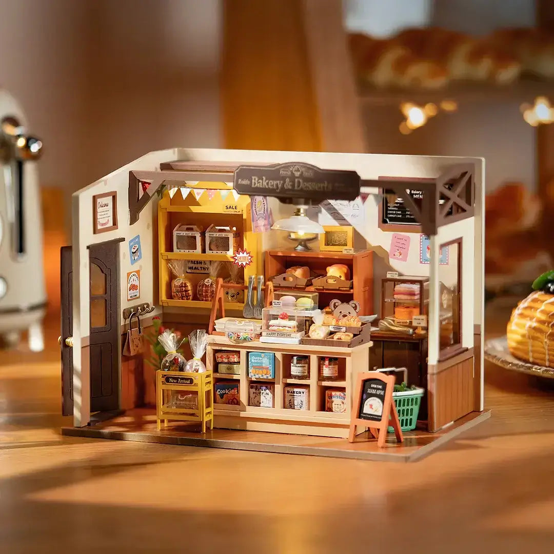 Becka's Miniature Baking House |  zavevo